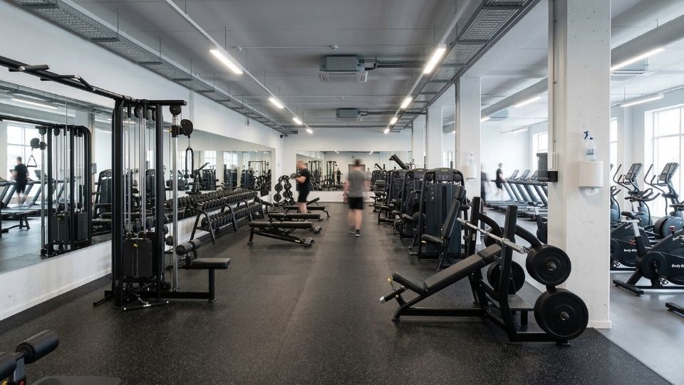 sportsrengøring fitnesscenter workout zone